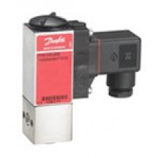 Danfoss pressure transmitter MBS 5150, Block-type pressure transmitters with pulse snubber for marine applications 